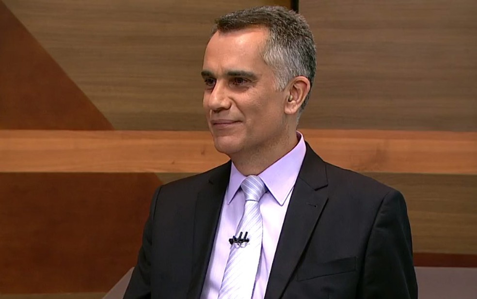 Jornalista Artur Almeida, da TV Globo Minas (Foto: Reprodução/TV Globo)