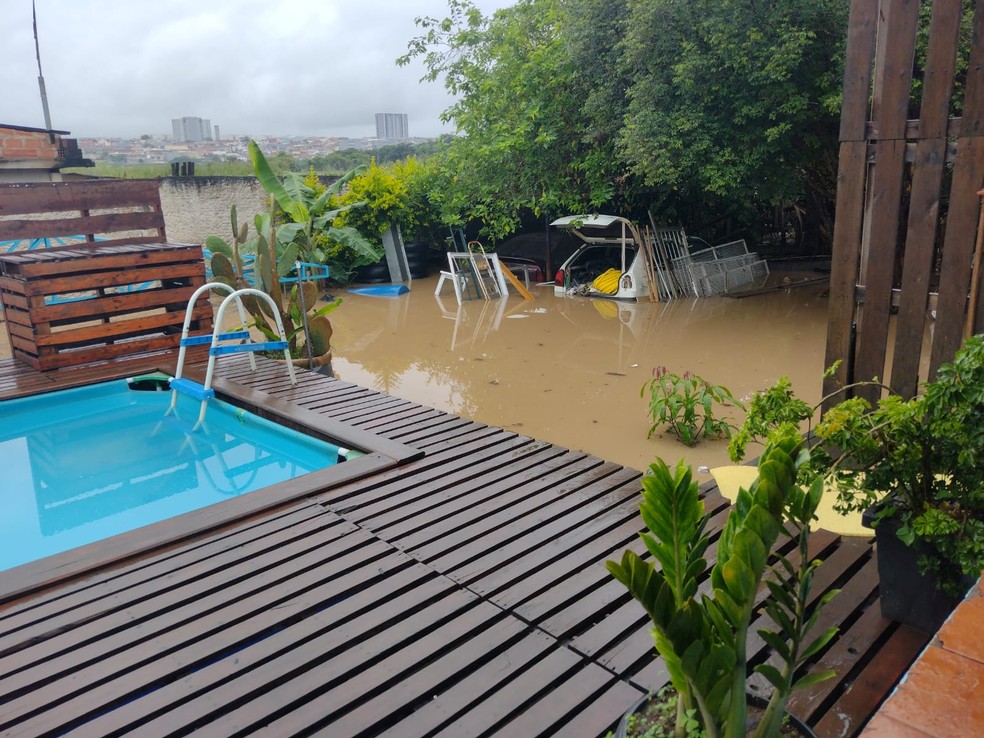 Casa no Jardim das Nações fica alagada após chuva em Salto — Foto: Arquivo pessoal