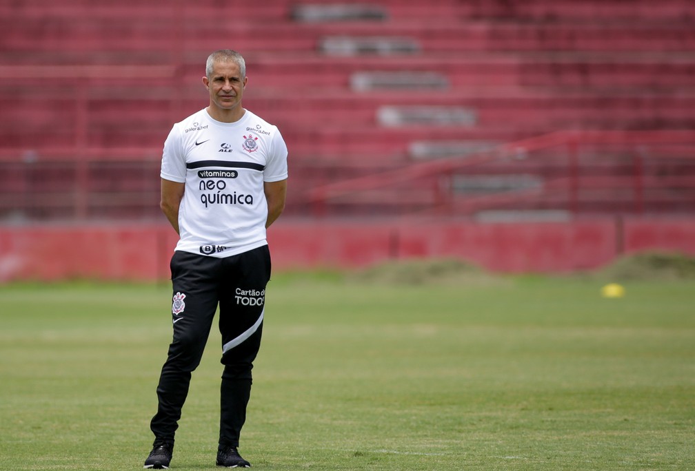 [OPINIÃO] Corinthians quer terminar o ano bem e chegar à frente do Palmeiras