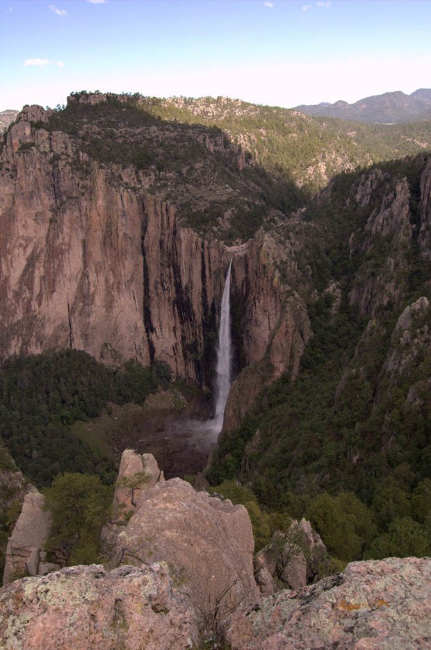 Cascata de Basaseachic, segunda maior cachoeira do país (Foto: Reprodução/Wikimedia Commons)