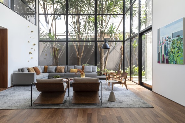 Casa de 500 m² tem décor repleto de design nacional  (Foto: Evelyn Muller )