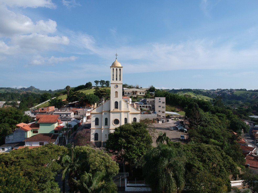 A Par&oacute;quia Santa Isabel foi inaugurada no dia 5 de janeiro de 1812 &mdash; Foto: Jo&atilde;o Gon&ccedil;alves/Par&oacute;quia Santa Isabel