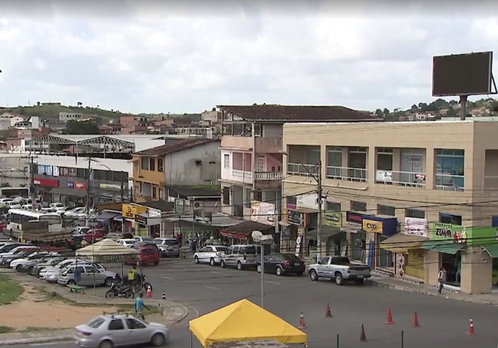 em medida contra o coronavirus prefeito de simoes filho reduz o proprio salario em 25 bahia g1