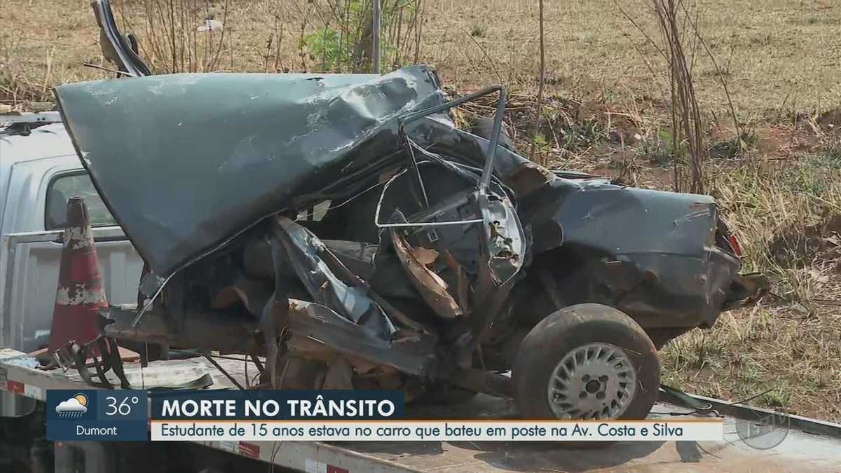 Adolescente Morre Após Carro Bater Em Poste E Partir Ao Meio Em