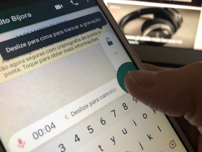 Resultado de imagem para vazar conversa de whatsapp é crime