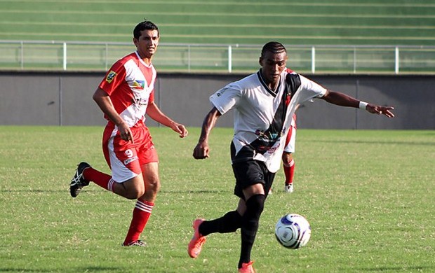 Campeonato Acreano da 2ª divisão 2012, no Florestão (Foto: Francisco Dandão/Arquivo Pessoal)