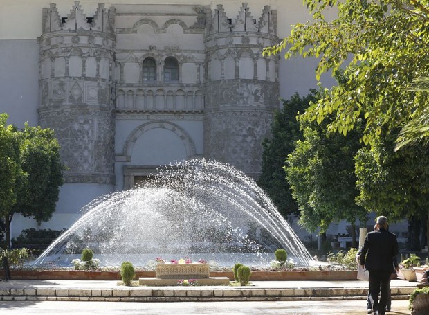 Fachada do Museu Nacional da Síria. O local foi reaberto para incentivar o turismo em Damasco (Foto: Getty Images/  Reprodução)