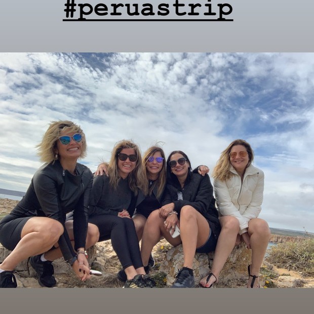Flávia Alessandra e amigas em Portugal (Foto: reprodução/Instagram)