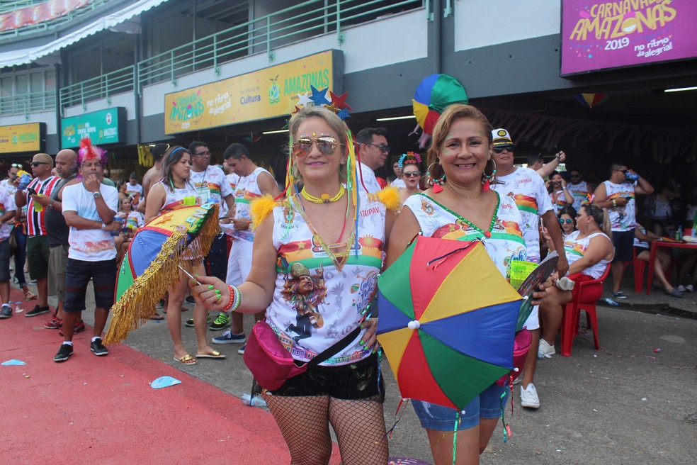 As sombrinhas de frevo tomaram conta do Galo de Manaus, inspirado em tradicional festa pernambucana — Foto: Indiara Bessa/G1 AM