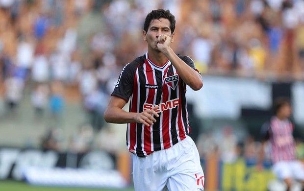 Ganso, do São Paulo, e Wagner, do Flu, disputam gol mais bonito.