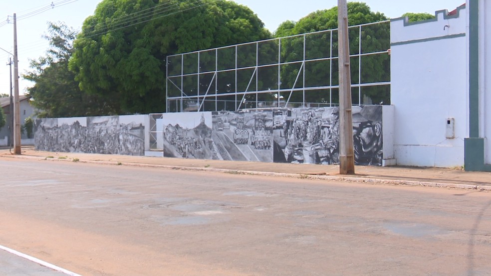 Muro já finalizado pelo artista Luis Noza. (Foto: Reprodução/Rede Amazônica)