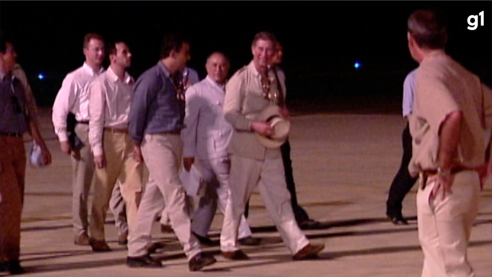 Charles se despedindo após visita ao Tocantins — Foto: TV Anhanguera