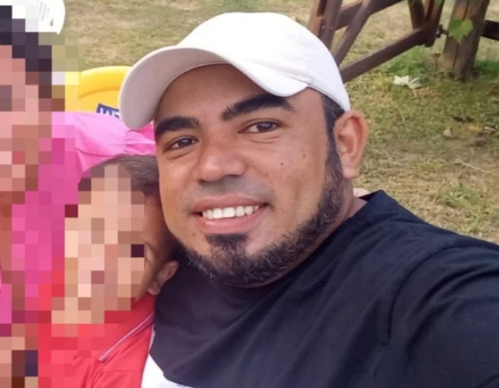 Polícia investiga morte de homem que caiu de ambulância após ser esfaqueado no Maranhão — Foto: Reprodução/ TV Mirante
