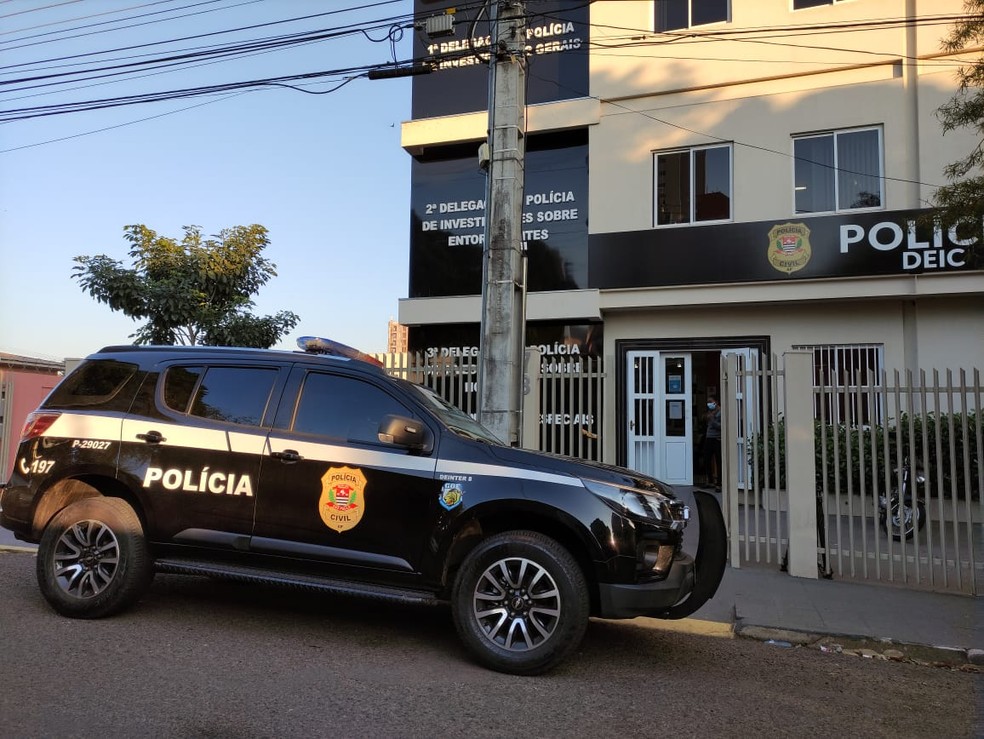 Operação Shutdown é realizada pela Polícia Civil nos estados de São Paulo e Mato Grosso do Sul — Foto: Murilo Zara/TV Fronteira