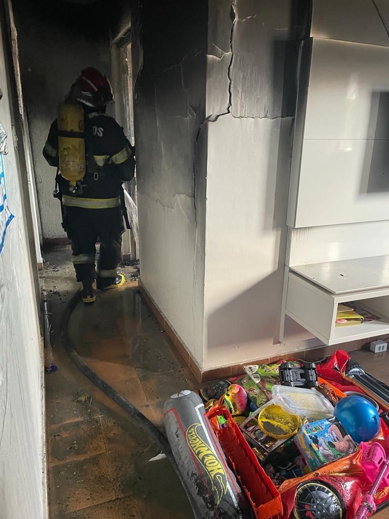 Incêndio atinge apartamento no Poço, em Maceió