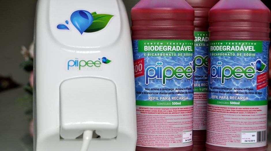 Dispositivo e produto de limpeza criados pela Piipee (Foto: Divulgação)