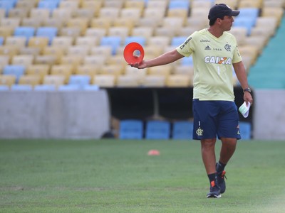 Zé Ricardo diz que Fla dificilmente repetirá mau primeiro tempo de final