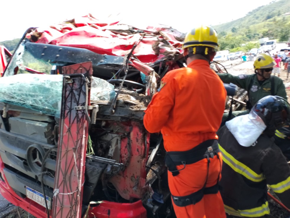 Bombeiros foram acionados para socorrer a vítima, mas o óbito foi constatado ainda no local — Foto: CBM/AL