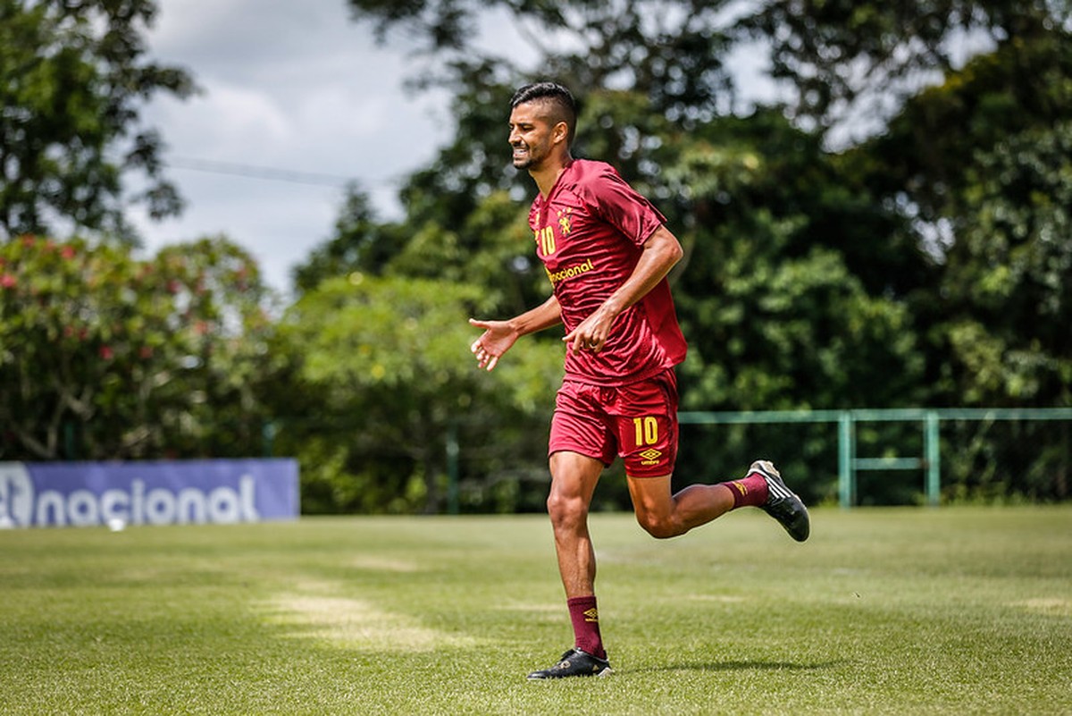 High-Quality Carlos Vicens: «foi O Melhor Jogo Desde Que Aqui Cheguei» Artwork in 4K