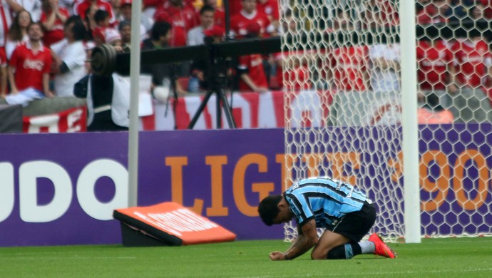 Líder em chutes, poucos gols: Grêmio foca em acertar pontaria para crescer