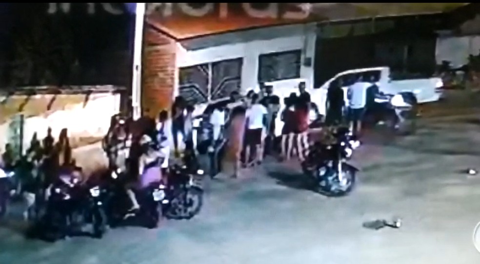 Criminosos assassinam policial em estabelecimento de Russas, no interior do Ceará. — Foto: Reprodução