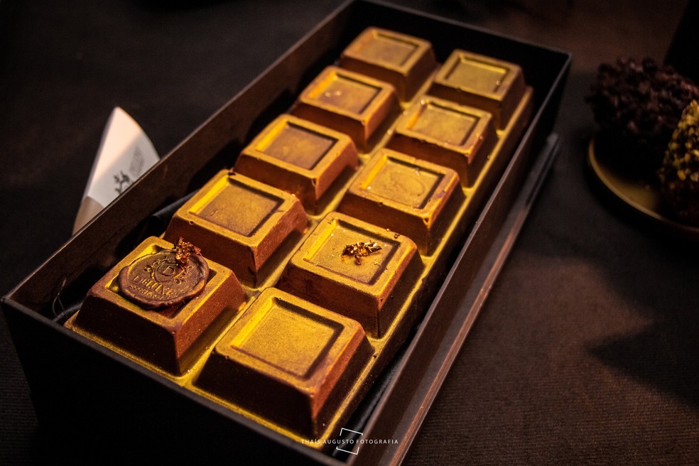 Confeiteiro de Bauru atua no ramo de doces finos há 10 anos e, em 2022, trouxe a coleção idealizada com ouro 24 quilates — Foto: Nah Lousano Fotografia/Divulgação