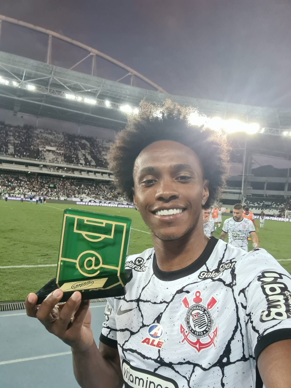 Willian é eleito Craque do Jogo em Botafogo x Corinthians — Foto: Divulgação