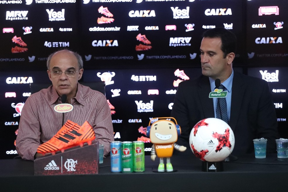 Eduardo Bandeira de Mello deixa o cargo e Ricardo Lomba, vice de futebol, &eacute; o candidato da situa&ccedil;&atilde;o (Foto: Gilvan de Souza / Flamengo)