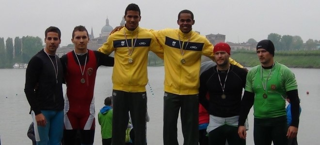 Erlon Souza e Ronilson Oliveira, da canoagem, são ouro na Itália (Foto: Divulgação CBCa)