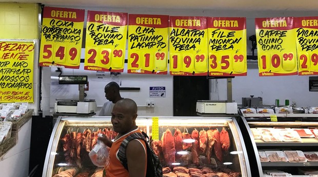 51% dos empresários está otimista com a movimentação nos supermercados no fim do ano (Foto: Pilar Olivares/Reuters)