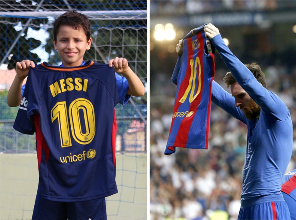 Samuel Messi repete icônica comemoração do ídolo argentino pelo Barcelona (Foto: Arthur Ribeiro e EFE)