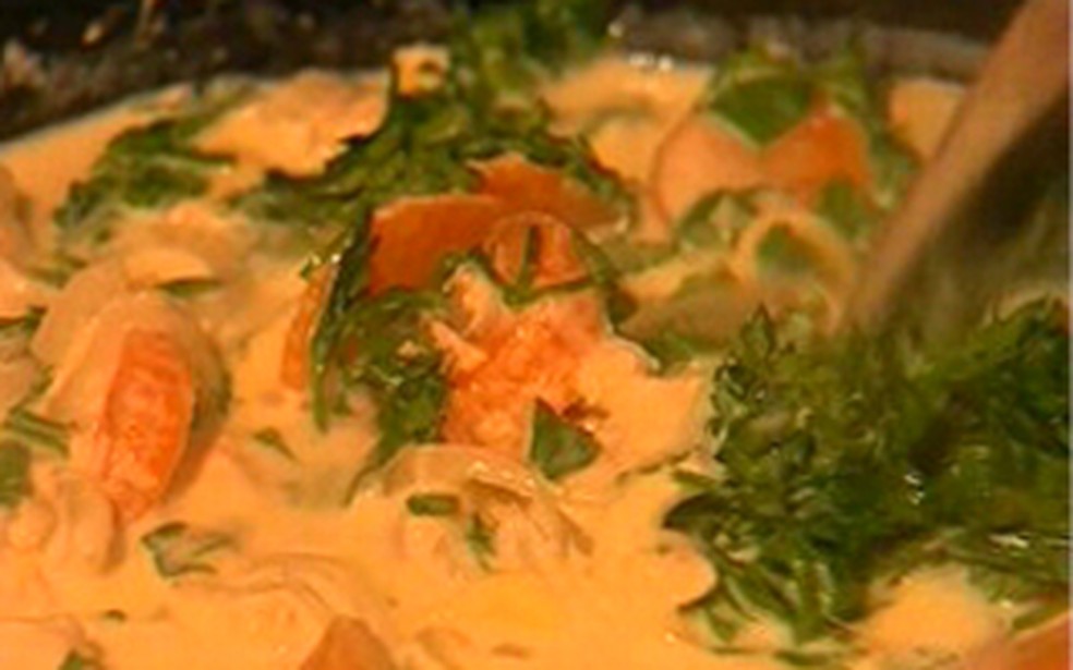 Fricasse De Frango Receitas Receitas Sirva o fricasse de frango com legumes na manteiga. fricasse de frango