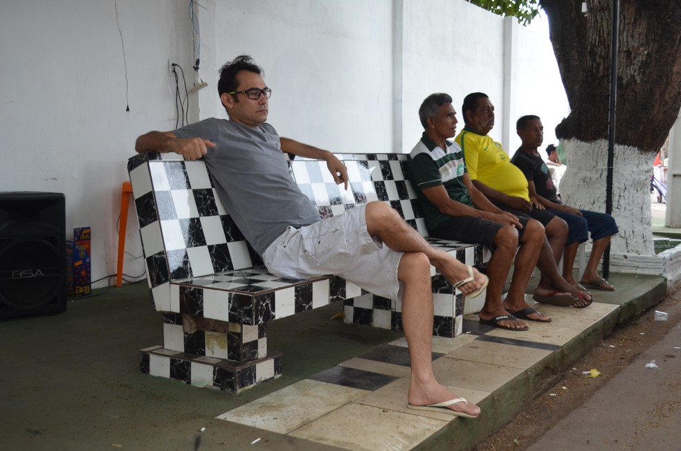 Local reúne moradores e ex-moradores da região (Foto: Jorge Abreu/G1)