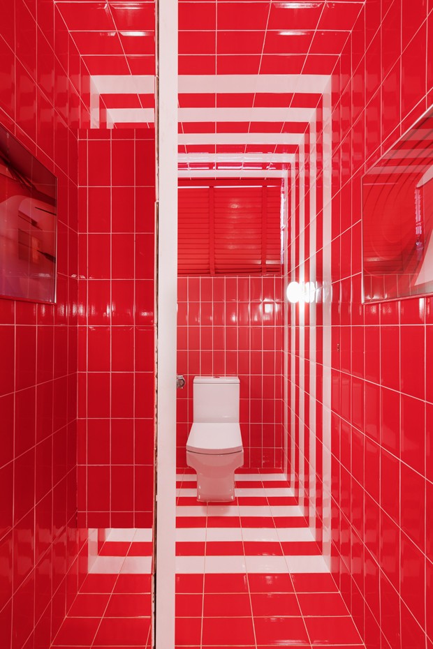 Décor do dia: banheiro futurista de azulejos (Foto:  )