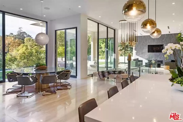 Brooklyn Beckham e Nicola Peltz vendem mansão em Beverly Hills por US $ 11 milhões (Foto:  Realtor)