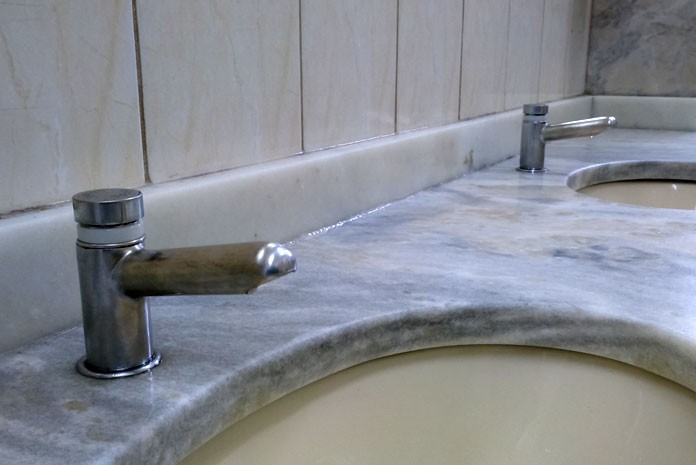 Torneiras de casa de banho que poupam água