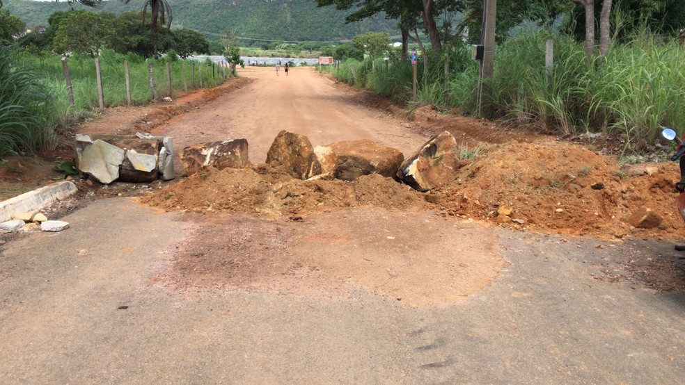 Acesso a cachoeira Viva Vida &eacute; interditado em Lajeado &mdash; Foto: Divulga&ccedil;&atilde;o/Abmael Milhomem