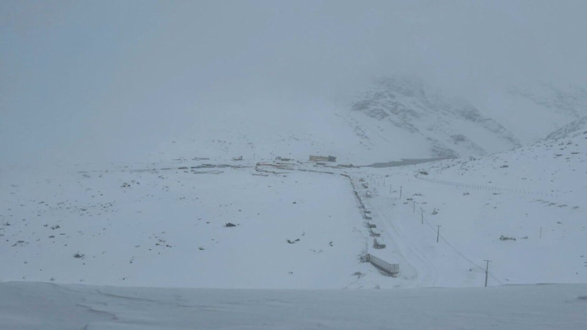 “Ya no podía sentir mis pies”, dice un camionero que quedó atrapado en una tormenta de nieve en los Andes |  Fantástico