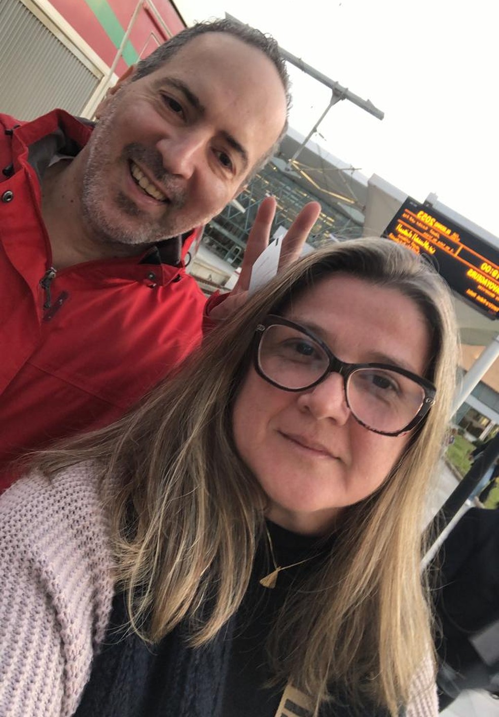 Rodrigo e Regina, torcedores do Flamengo, no Marrocos &mdash; Foto: Arquivo pessoal