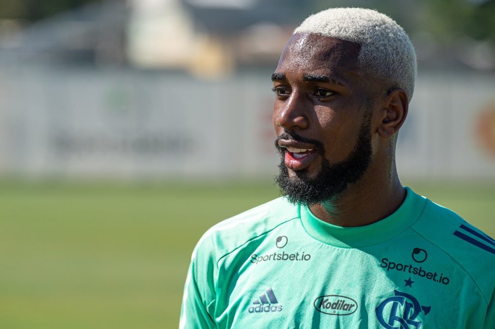 Gerson em treinamento do Flamengo sexta-feira — Foto: Alexandre Vidal / CRF