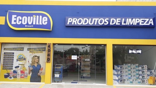 Ecoville: franquia possui a própria indústria de produtos de limpeza (Foto: Divulgação)