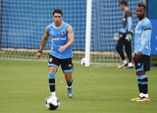 Roger encaminha time reserva com volta de Giuliano para enfrentar o VEC