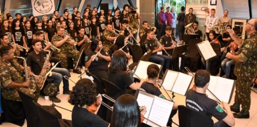Em Brasília, alunos se apresenataram para as maiores autoridades do país — Foto: Arquivo pessoal