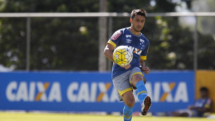 Robinho: Cruzeiro precisa sair do Z-4 para focar no título da Copa do Brasil