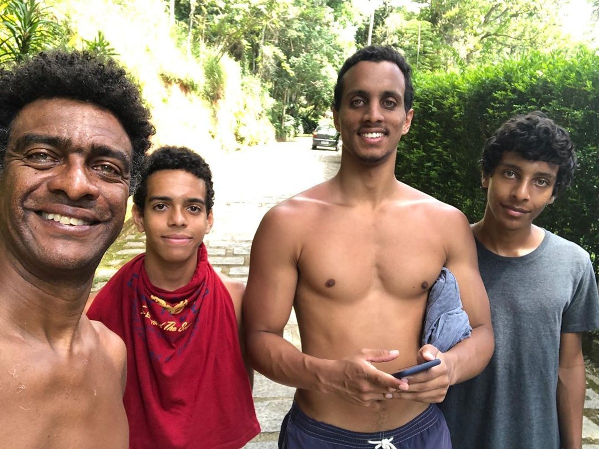 Helio De La Pena Fala Sobre Ser Pai De Adolescentes Eles Ja Viviam Em Distanciamento Social Famosos Gshow