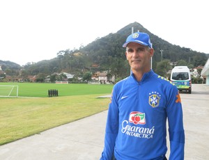 Amadeu muda metade do grupo e deixa Matheus Pereira fora do Mundial Sub-17