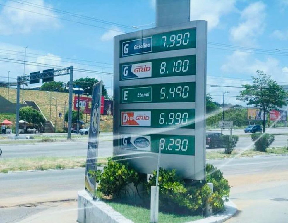 Preço da gasolina chega a quase R$ 8 em postos de combustíveis de Natal  após reajuste da Petrobras | Rio Grande do Norte | G1