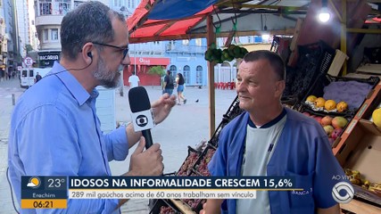 Cobra é capturada no gramado antes de jogo do Cruzeiro em Cachoeirinha -  Cachoeirinha - Diário de Canoas