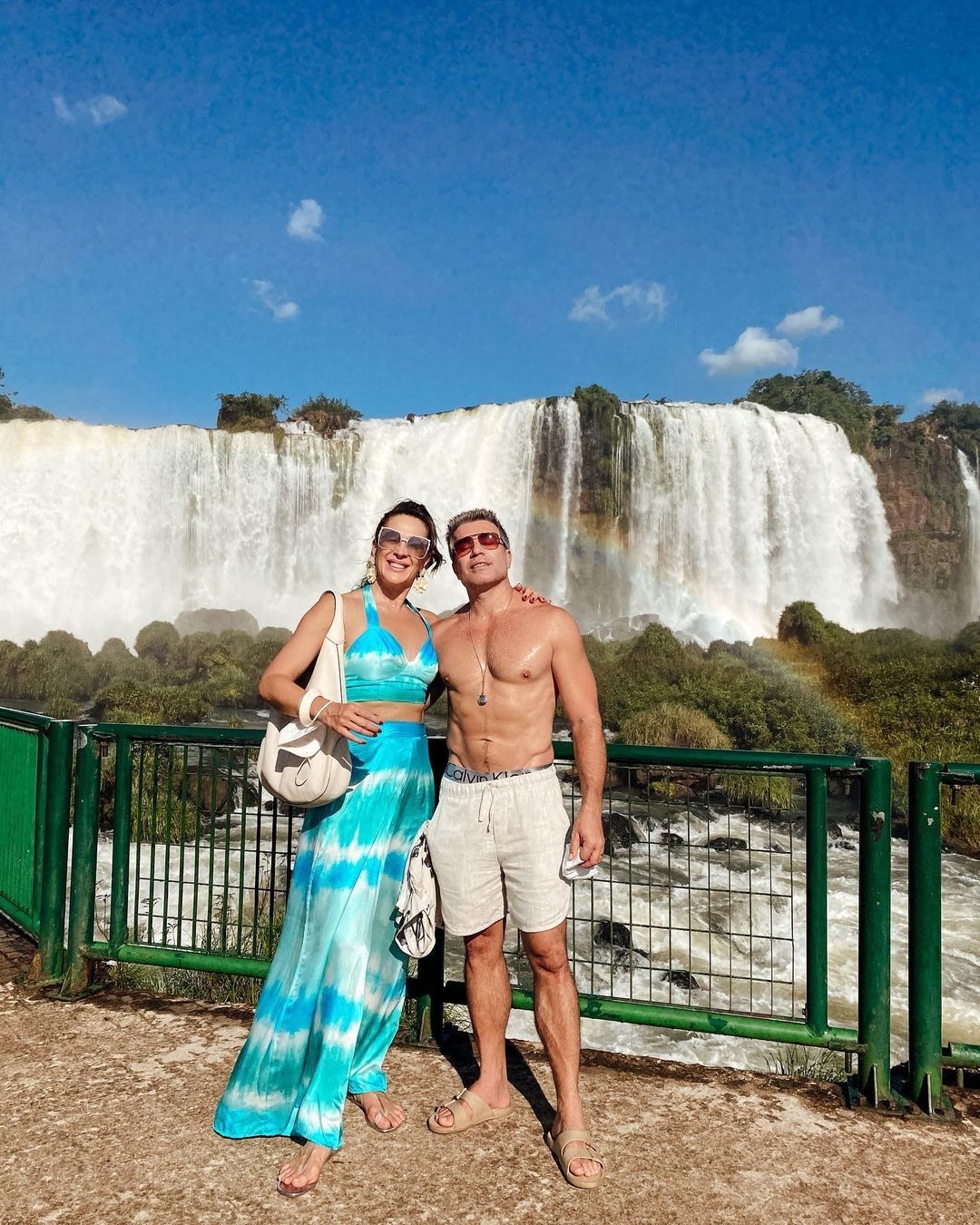 Claudia Raia e Jarbas Homem de Mello nas Cataratas do Iguaçu (Foto: Reprodução/Instagram)