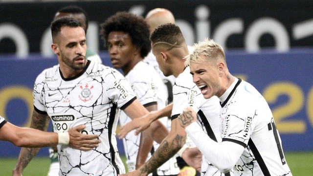 Róger Guedes festeja gol do Corinthians contra o Palmeiras